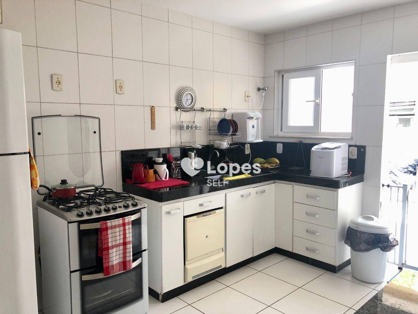 Casa à venda com 3 quartos, 253m² - Foto 12
