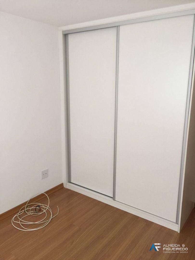 Apartamento para alugar com 2 quartos, 68m² - Foto 20