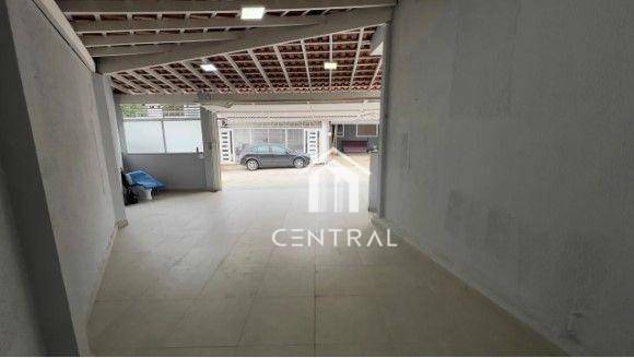 Casa à venda com 3 quartos, 180m² - Foto 18