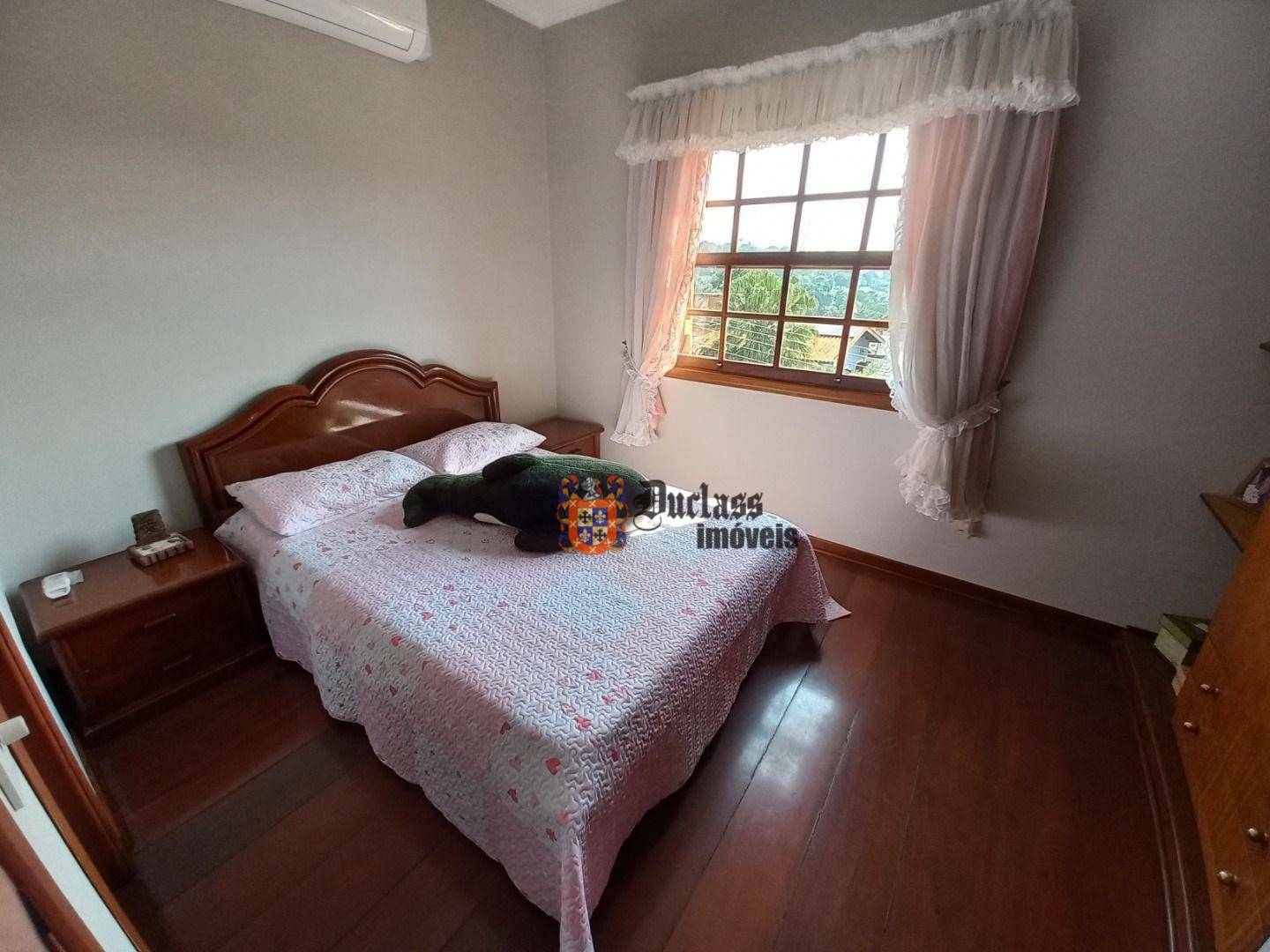 Sobrado à venda com 4 quartos, 350m² - Foto 58