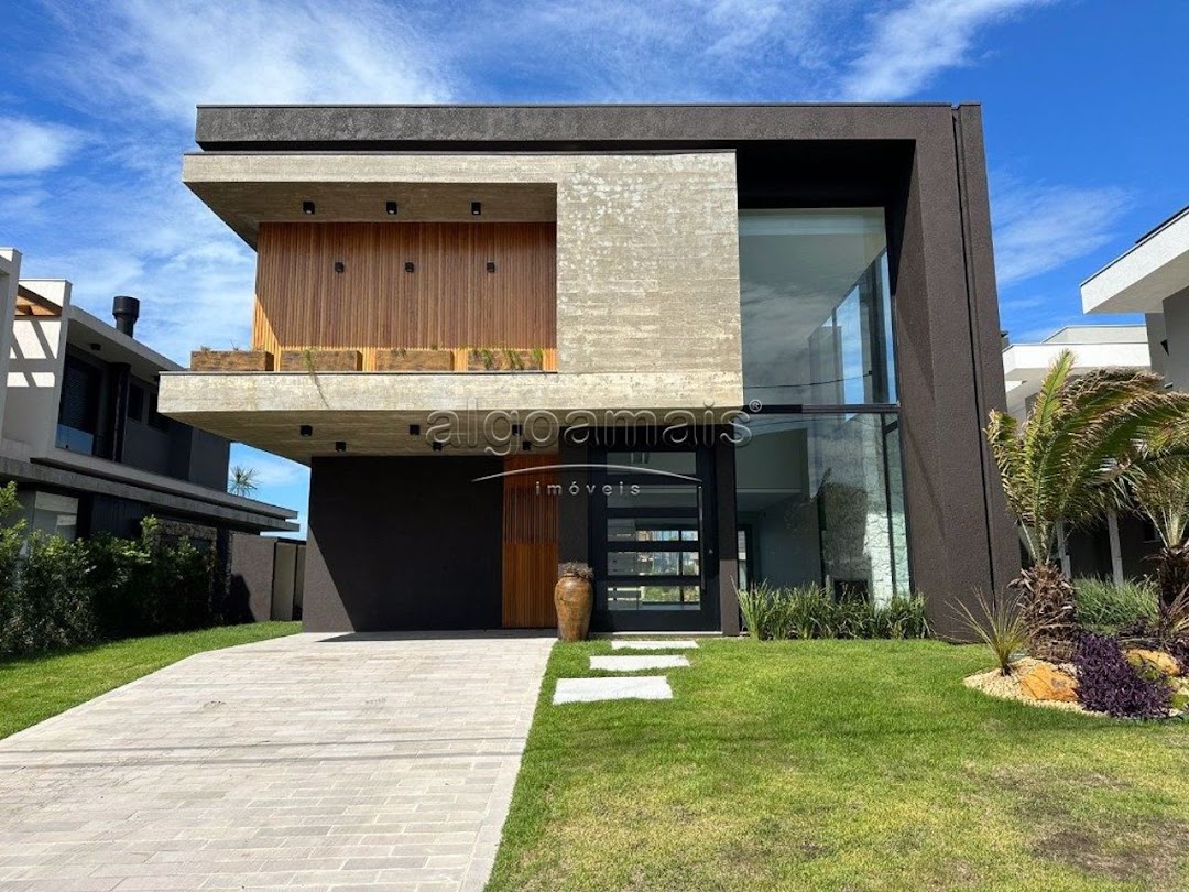 Casa de Condomínio à venda com 5 quartos, 325m² - Foto 4