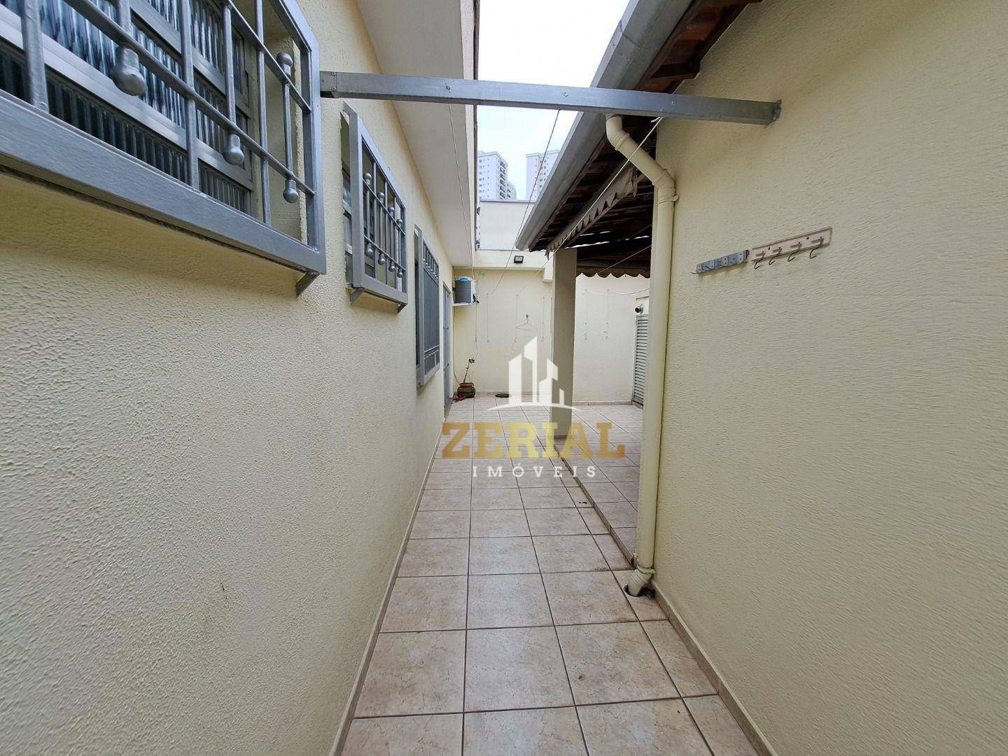 Casa à venda com 4 quartos, 255m² - Foto 30