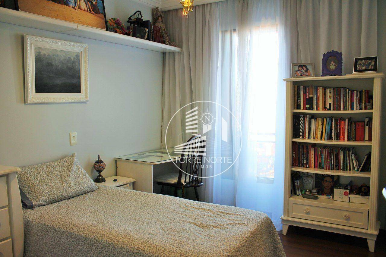 Apartamento à venda com 3 quartos, 198m² - Foto 14