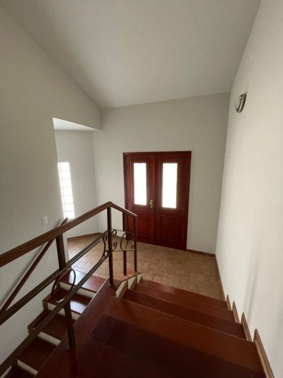 Casa de Condomínio à venda com 4 quartos, 380m² - Foto 2