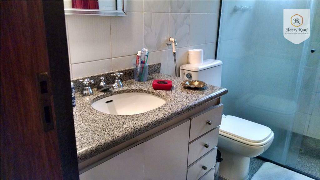 Apartamento à venda com 3 quartos, 198m² - Foto 35