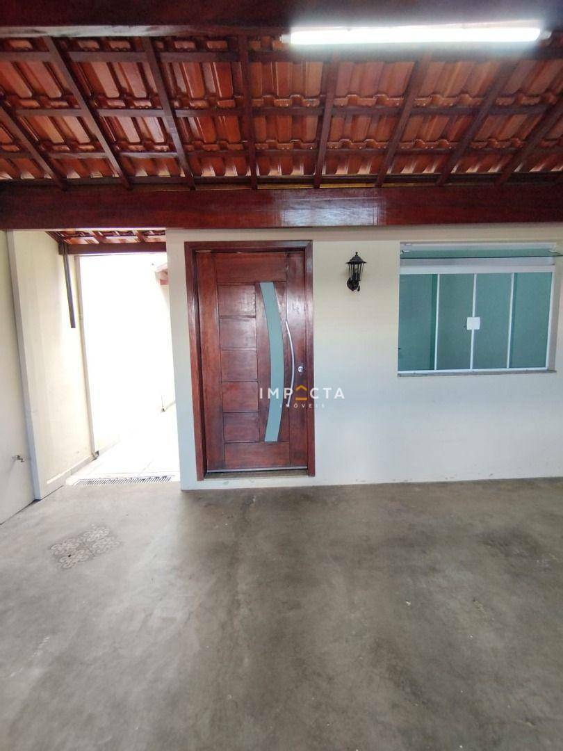 Casa à venda com 2 quartos, 145m² - Foto 3