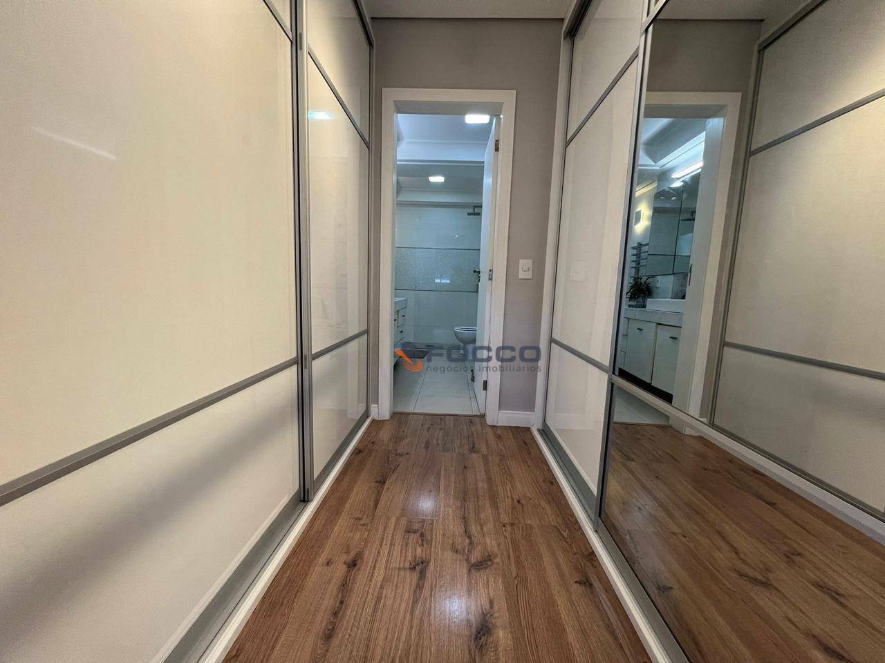 Apartamento à venda com 3 quartos, 211m² - Foto 19