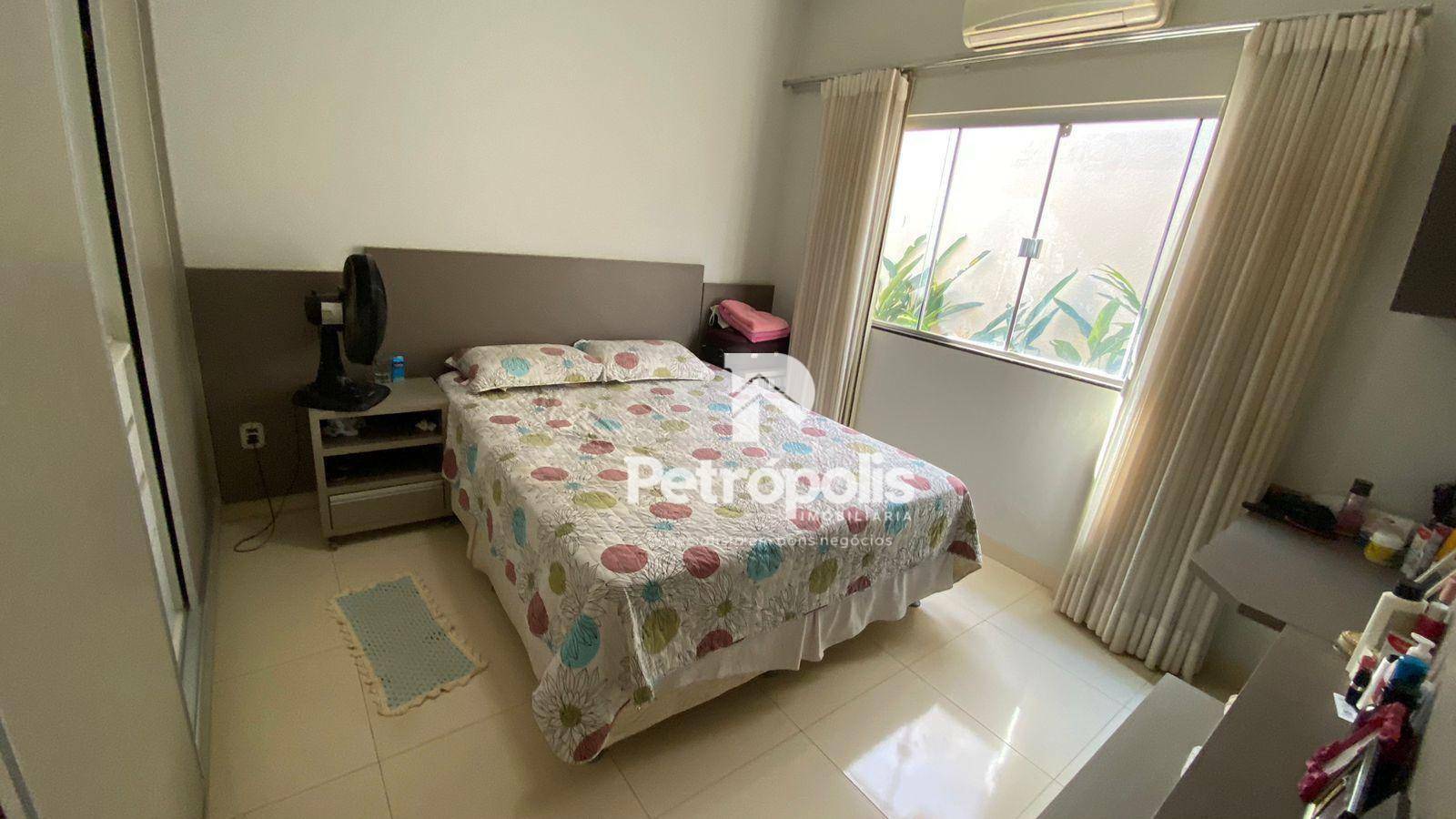 Casa à venda com 3 quartos, 160m² - Foto 14