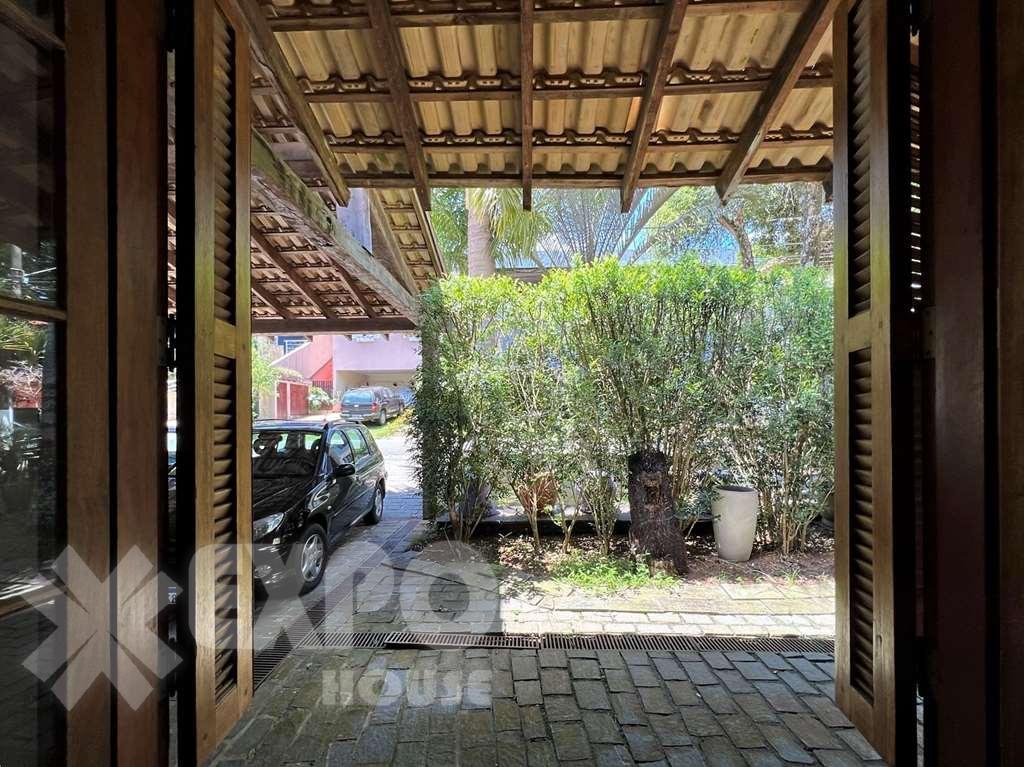 Casa de Condomínio à venda com 4 quartos, 681m² - Foto 39