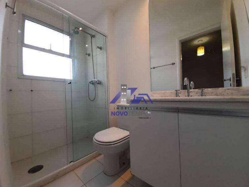 Apartamento para alugar com 3 quartos, 196m² - Foto 9