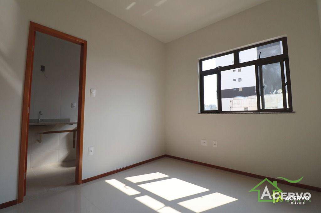 Apartamento à venda com 3 quartos, 137m² - Foto 8