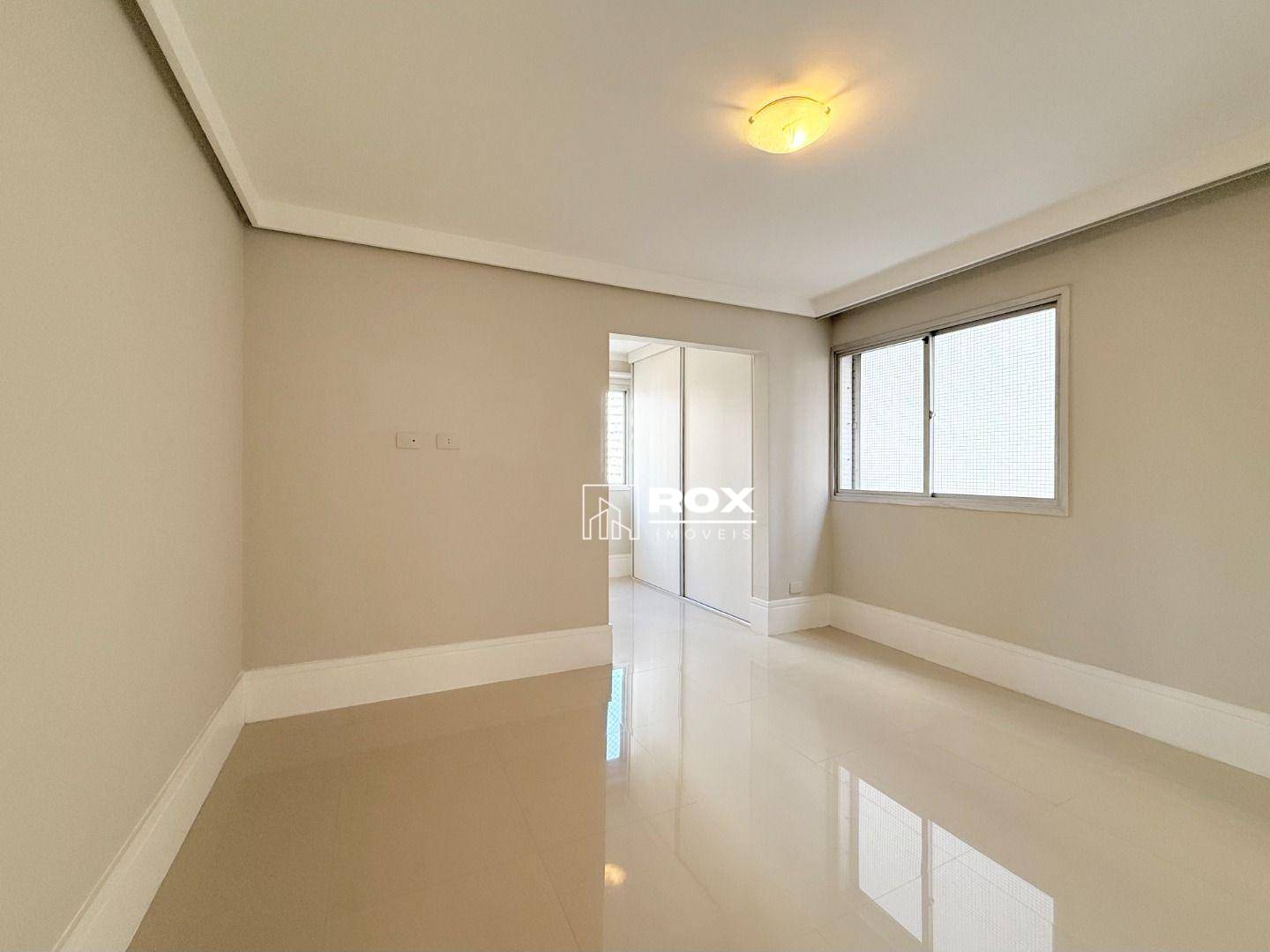 Apartamento para alugar com 3 quartos, 217m² - Foto 26