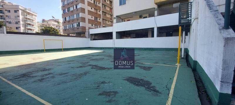 Apartamento à venda com 2 quartos, 75m² - Foto 14