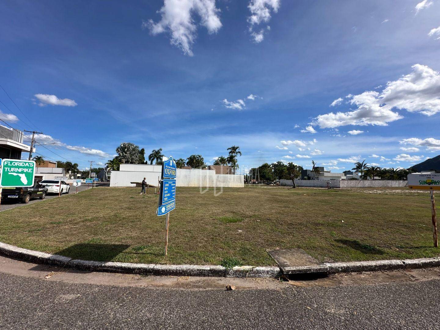 Loteamento e Condomínio, 566 m² - Foto 2