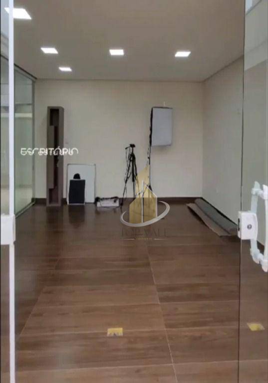 Sobrado para alugar com 3 quartos, 300m² - Foto 18