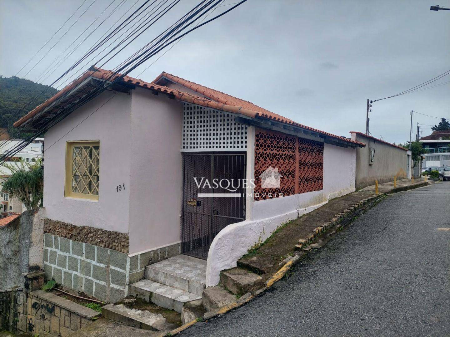 Casa para alugar com 3 quartos, 130m² - Foto 2