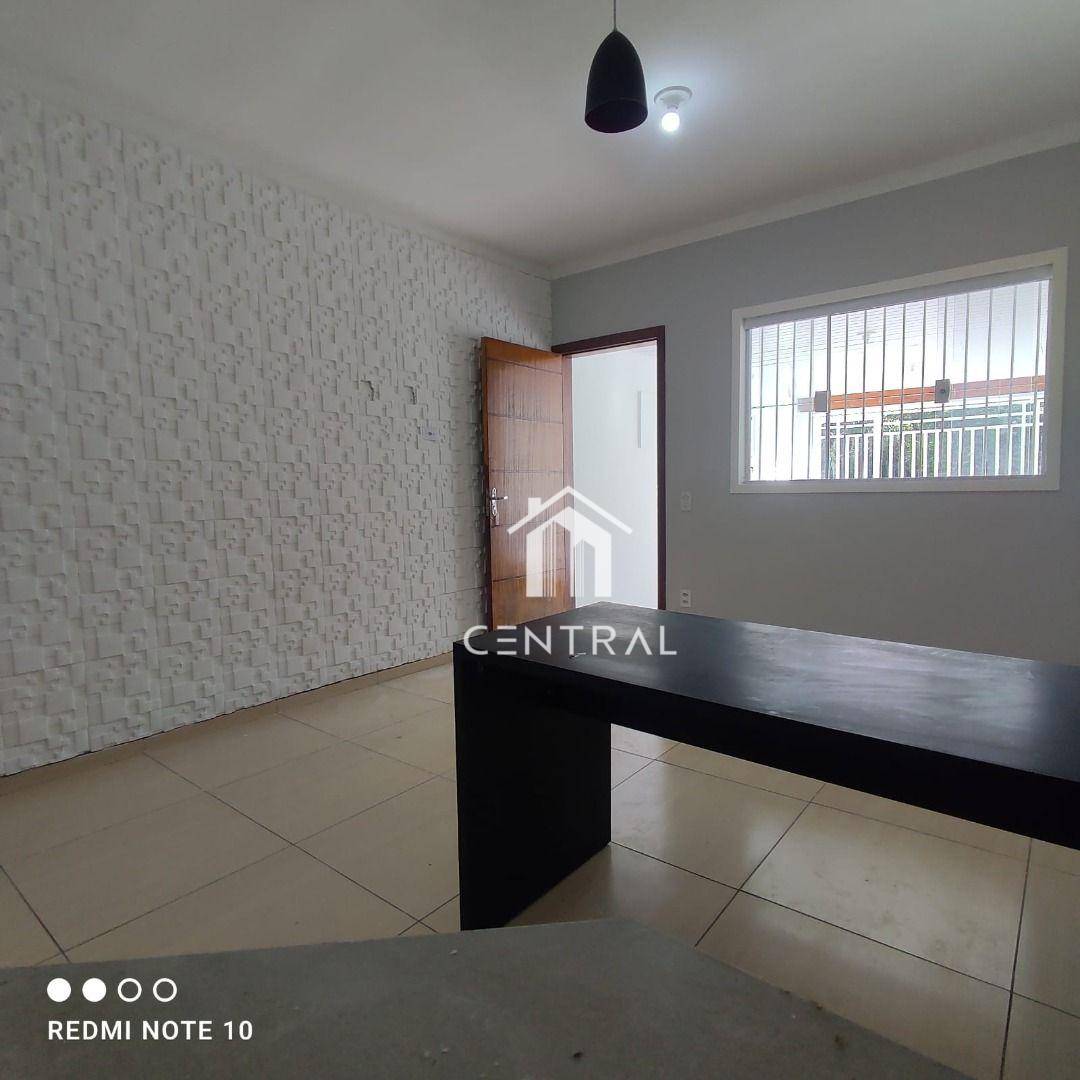 Casa à venda com 2 quartos, 75m² - Foto 2