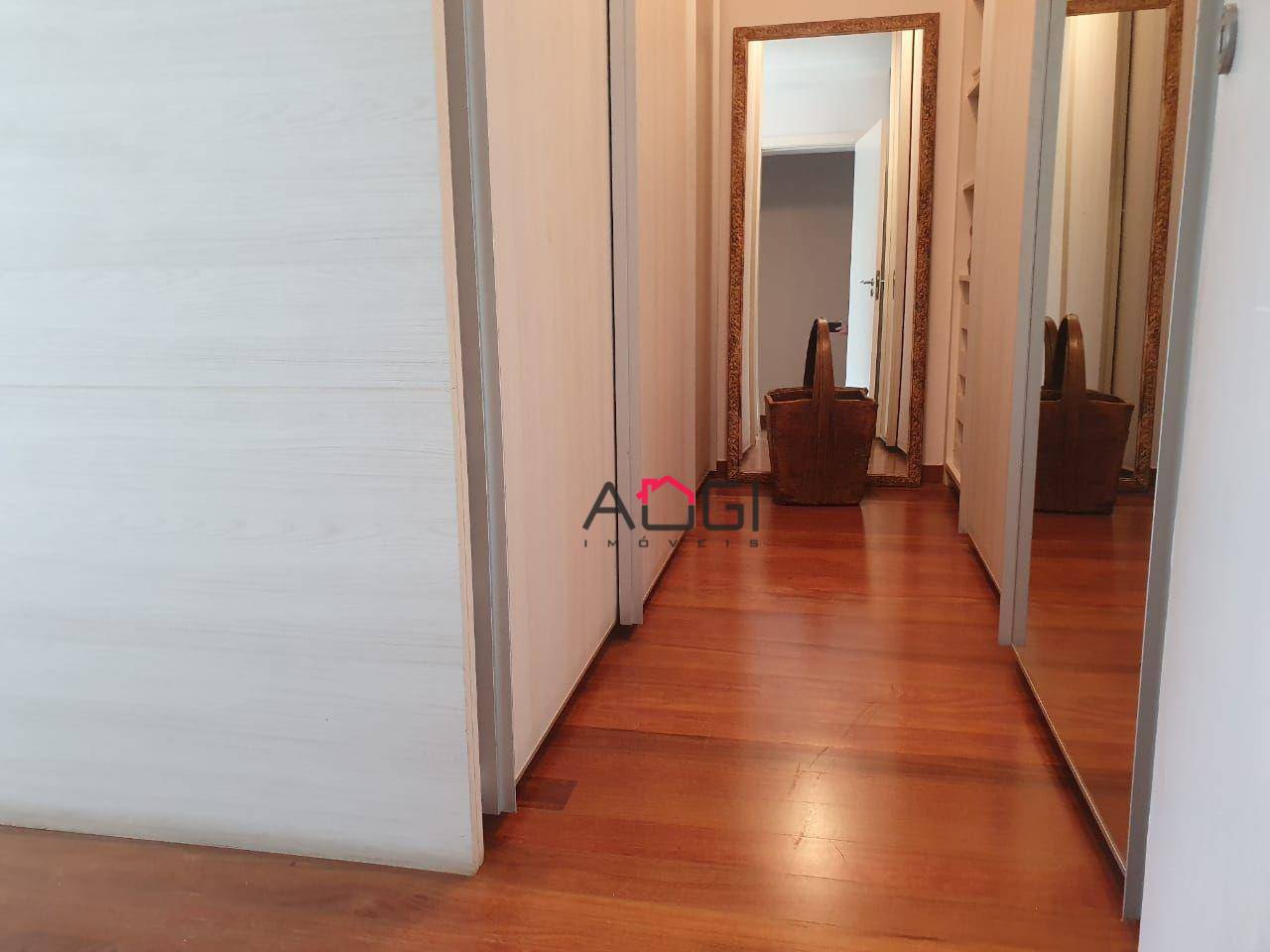 Apartamento para alugar com 4 quartos, 226m² - Foto 14