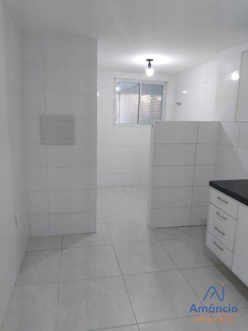 Apartamento para alugar com 4 quartos, 117m² - Foto 11