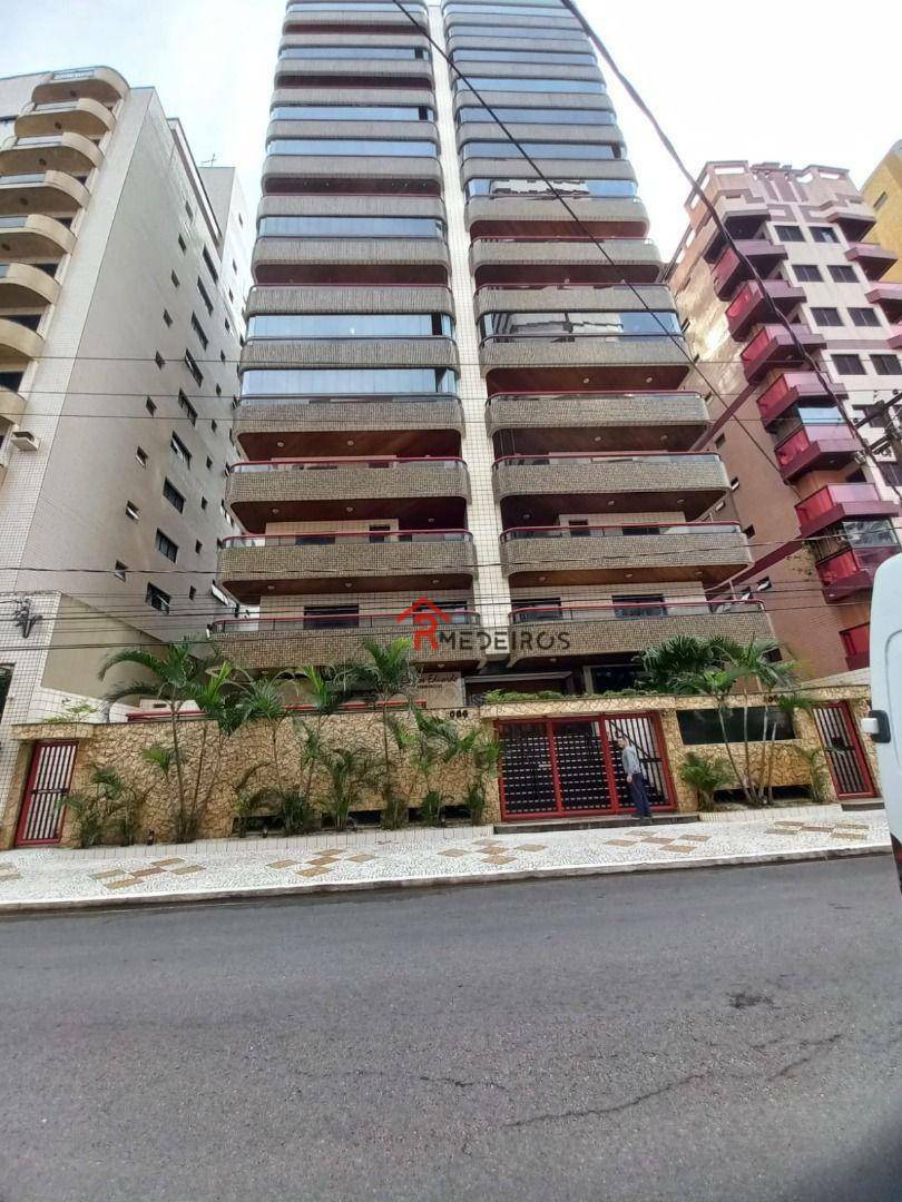 Apartamento à venda com 3 quartos, 131m² - Foto 1