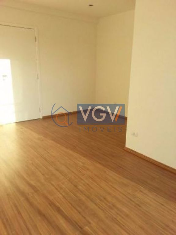 Apartamento à venda com 2 quartos, 62m² - Foto 5