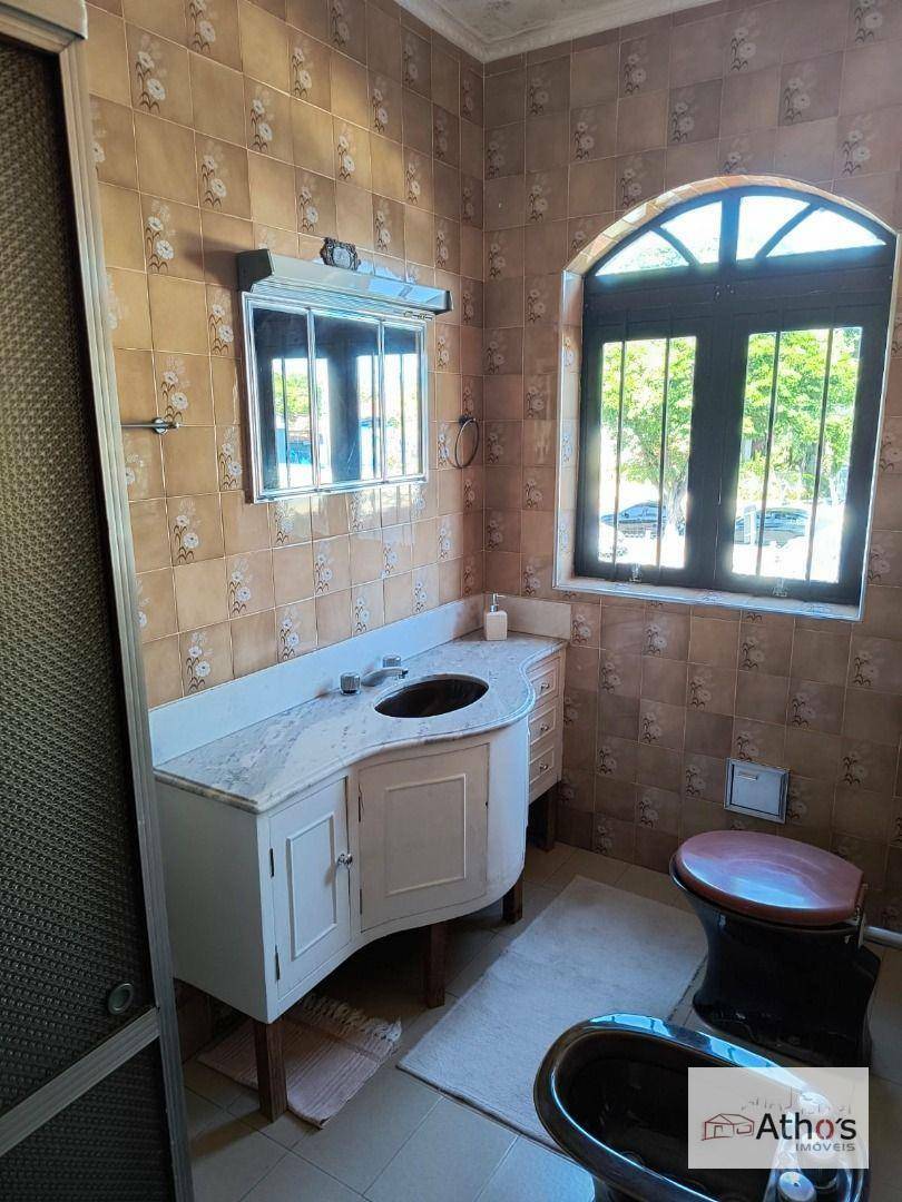 Casa à venda e aluguel com 4 quartos, 340m² - Foto 19