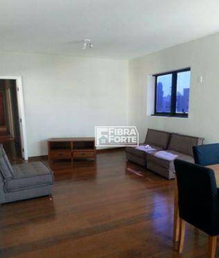 Apartamento à venda com 3 quartos, 180m² - Foto 3