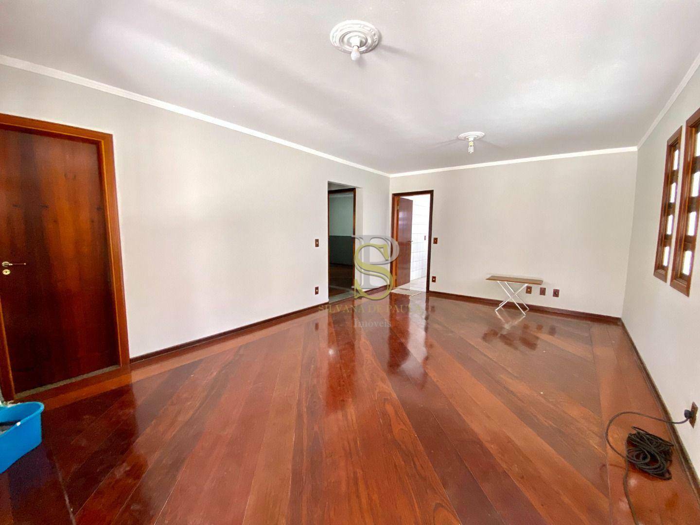 Casa à venda com 3 quartos, 450m² - Foto 19