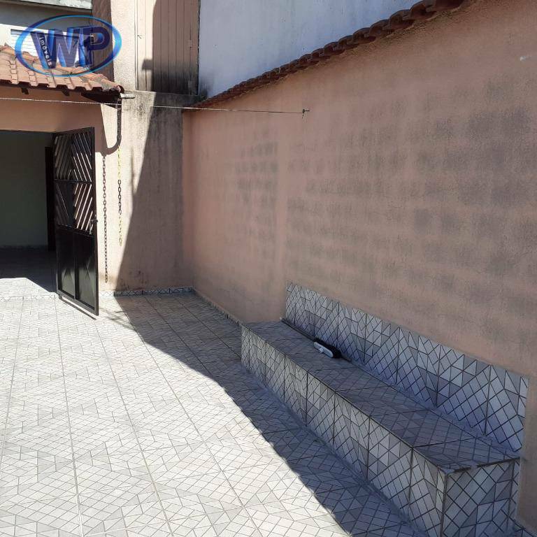 Sobrado à venda com 2 quartos, 130m² - Foto 2