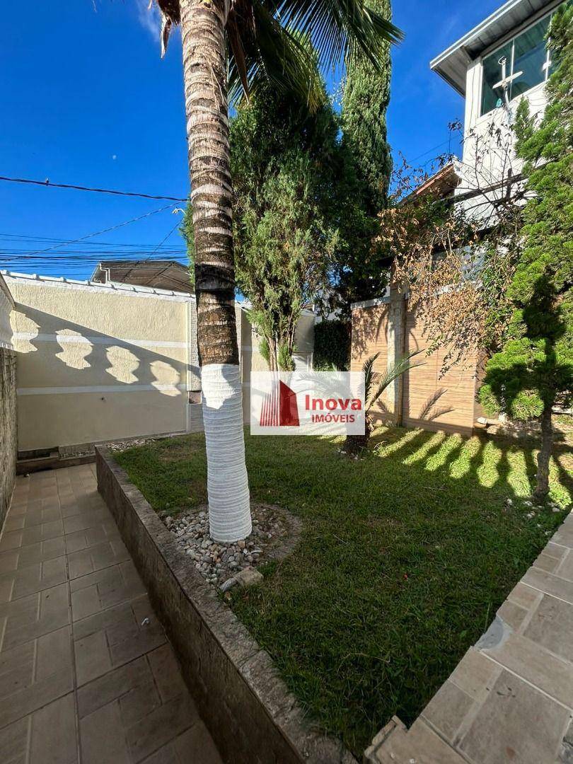 Casa de Condomínio para alugar com 4 quartos, 280m² - Foto 4