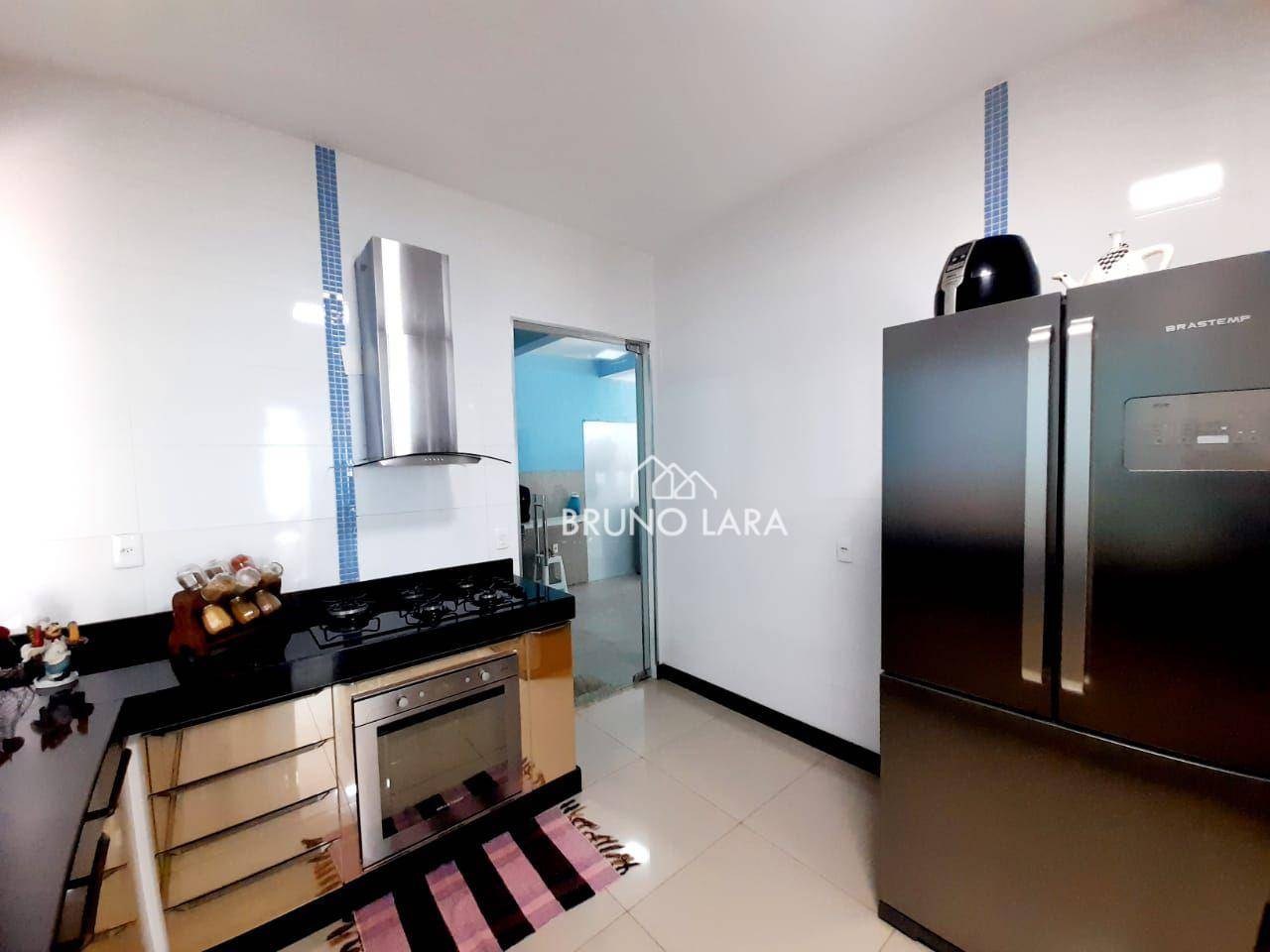 Casa à venda com 3 quartos, 200m² - Foto 10