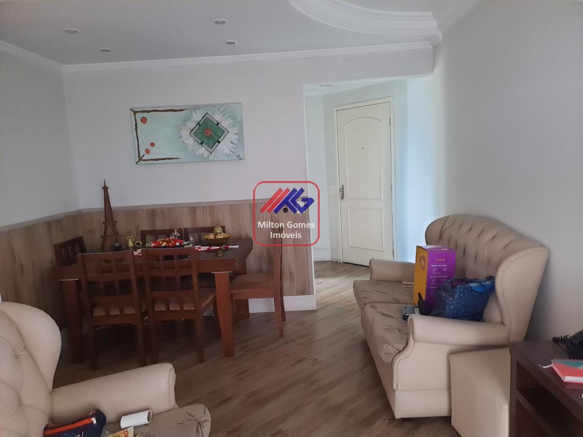 Apartamento à venda com 2 quartos, 65m² - Foto 4