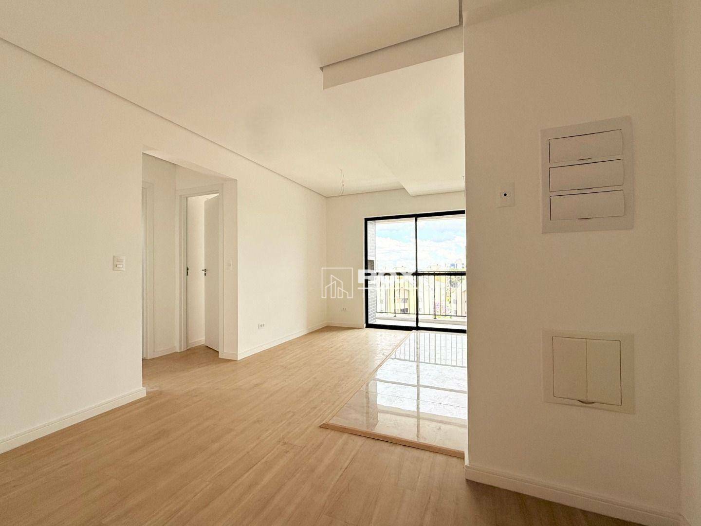 Apartamento à venda com 2 quartos, 53m² - Foto 2