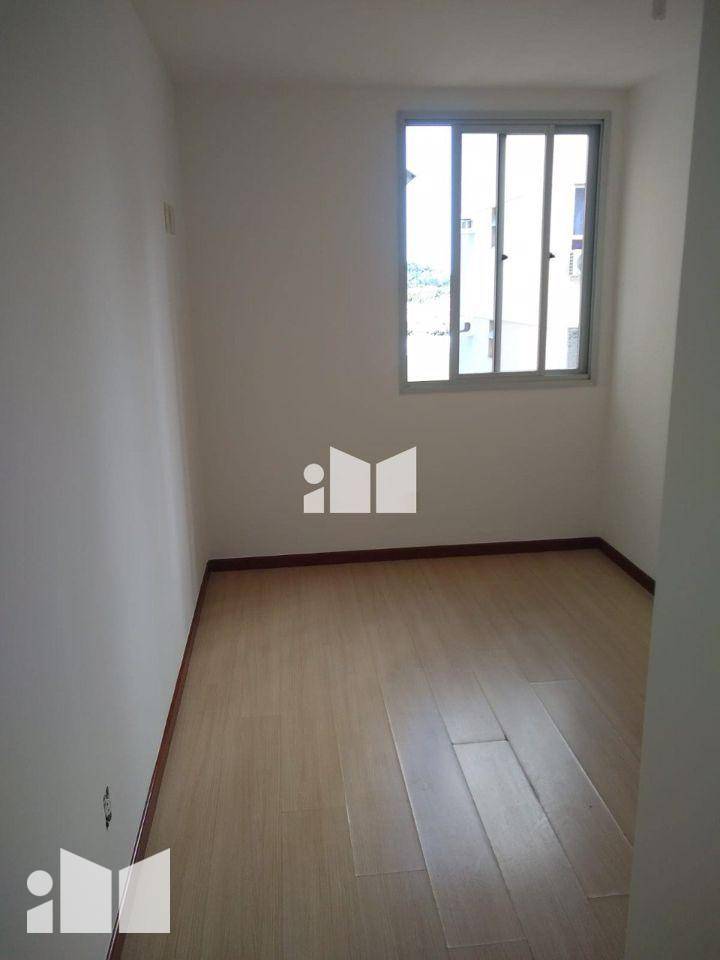 Apartamento à venda com 2 quartos, 60m² - Foto 6