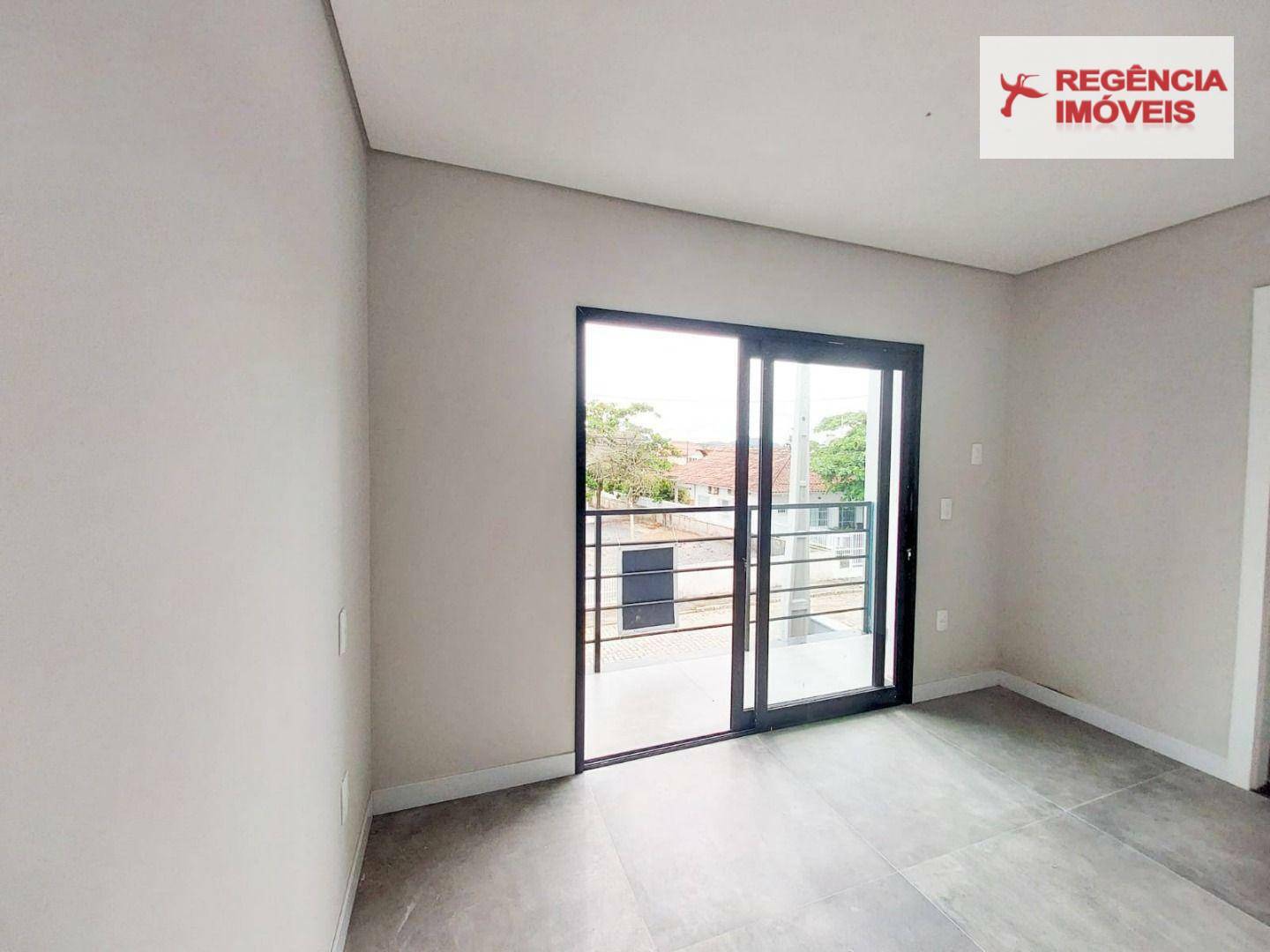 Casa à venda com 2 quartos, 83m² - Foto 5