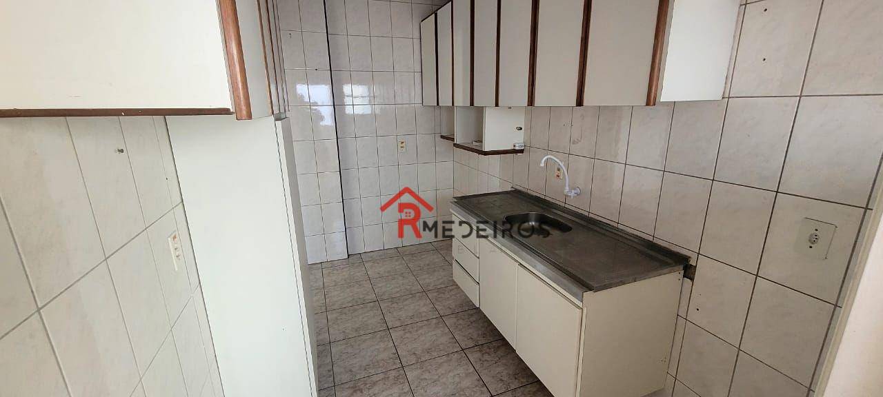 Apartamento à venda com 2 quartos, 75m² - Foto 9