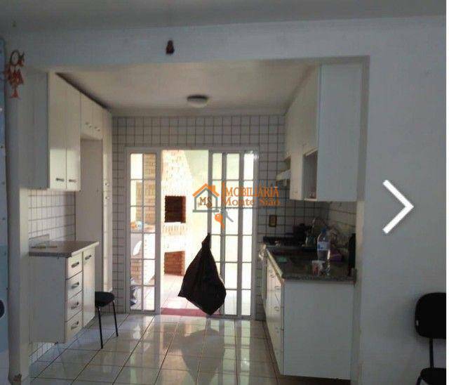 Sobrado à venda com 3 quartos, 230m² - Foto 1