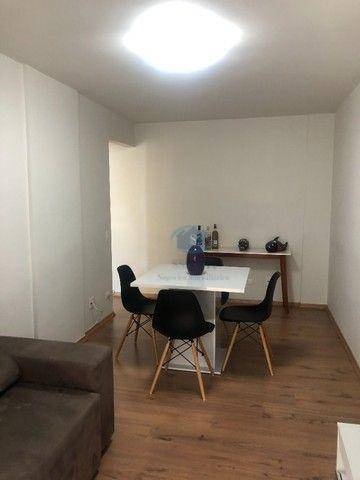 Apartamento à venda com 2 quartos, 60m² - Foto 2