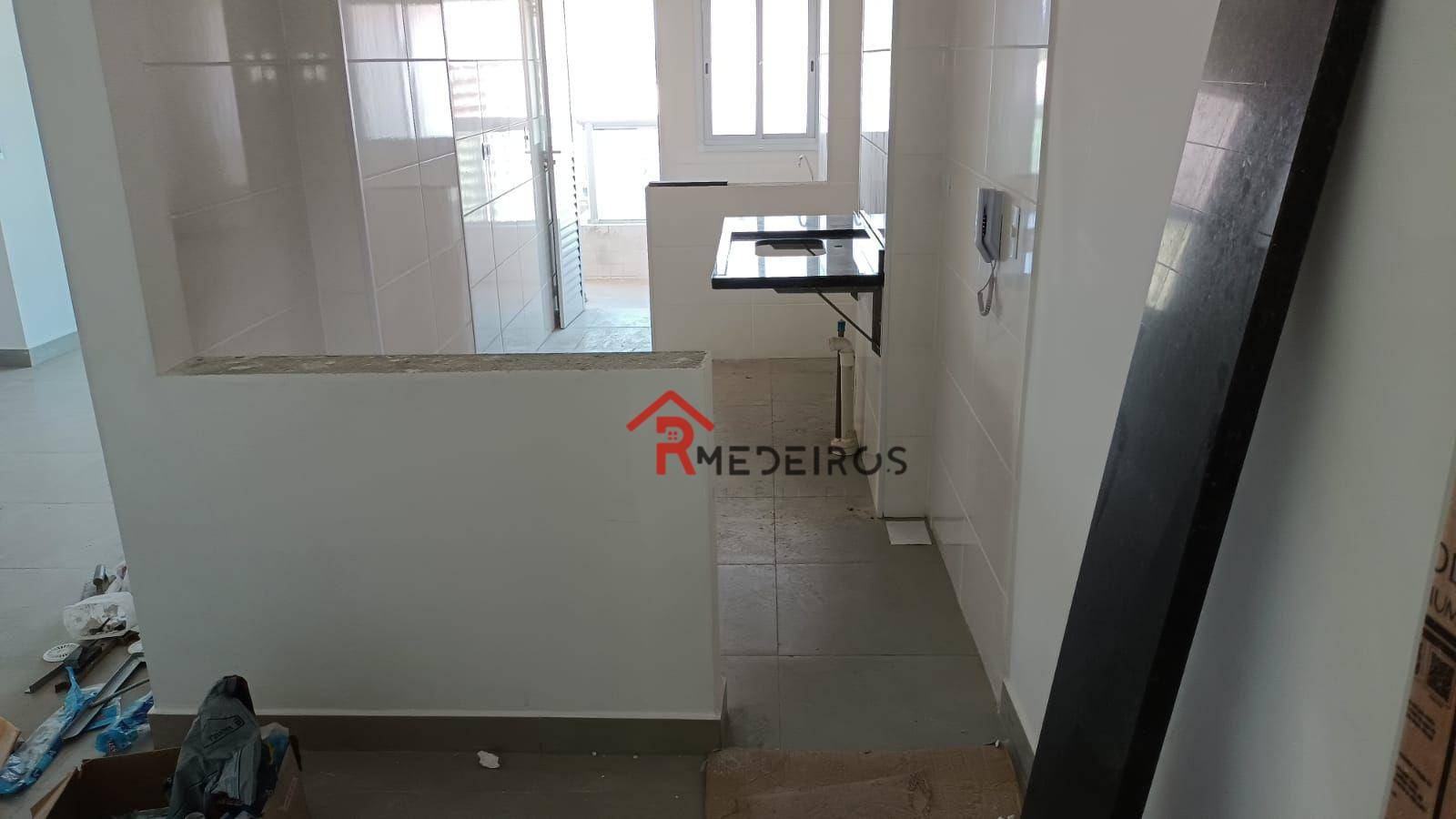 Apartamento à venda com 2 quartos, 71m² - Foto 2