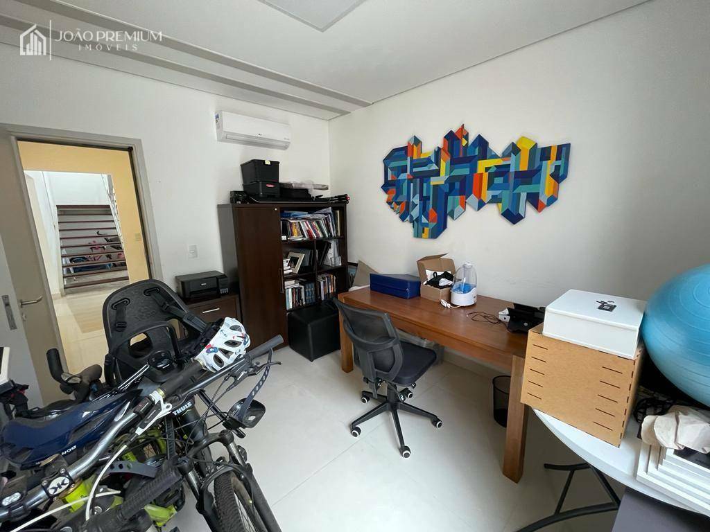 Sobrado à venda com 3 quartos, 380m² - Foto 14