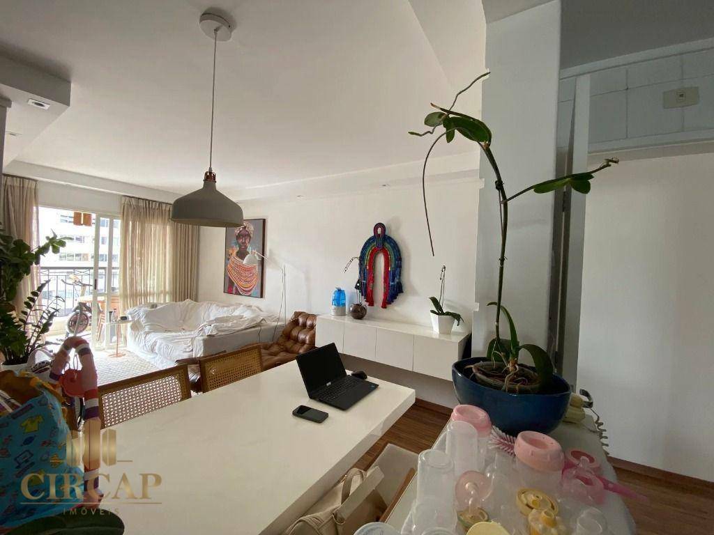 Apartamento à venda com 2 quartos, 73m² - Foto 4