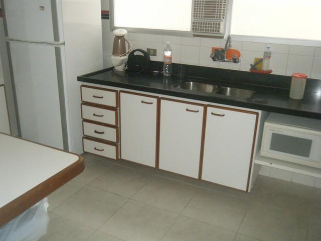 Apartamento à venda com 3 quartos, 181m² - Foto 18