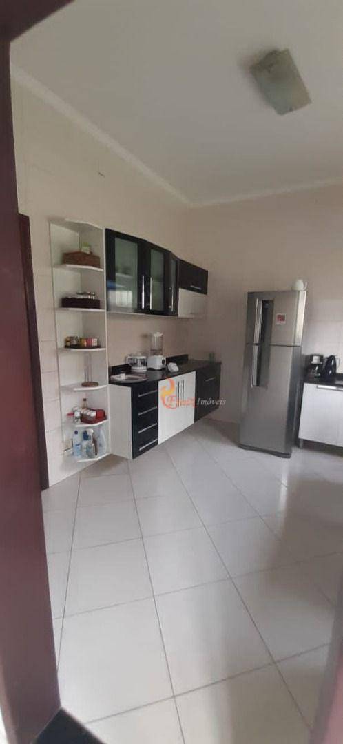 Casa à venda com 3 quartos, 194m² - Foto 20