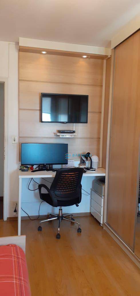 Apartamento à venda com 3 quartos, 94m² - Foto 8