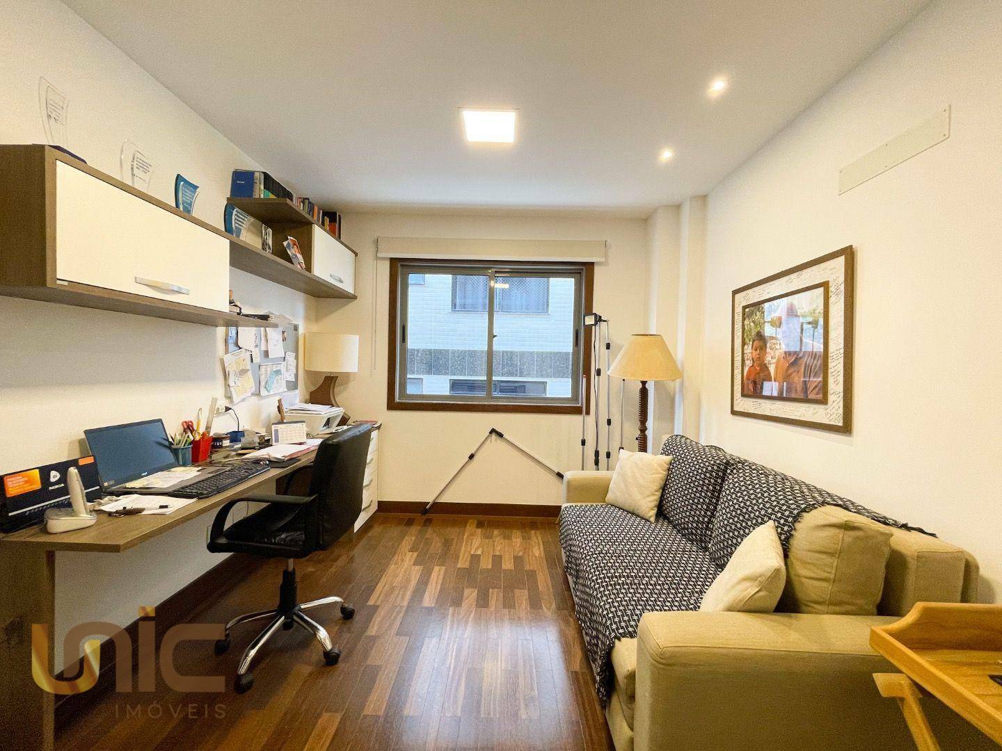 Apartamento à venda com 3 quartos, 125m² - Foto 11