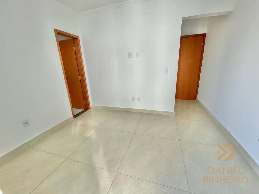 Apartamento à venda com 2 quartos, 68m² - Foto 6