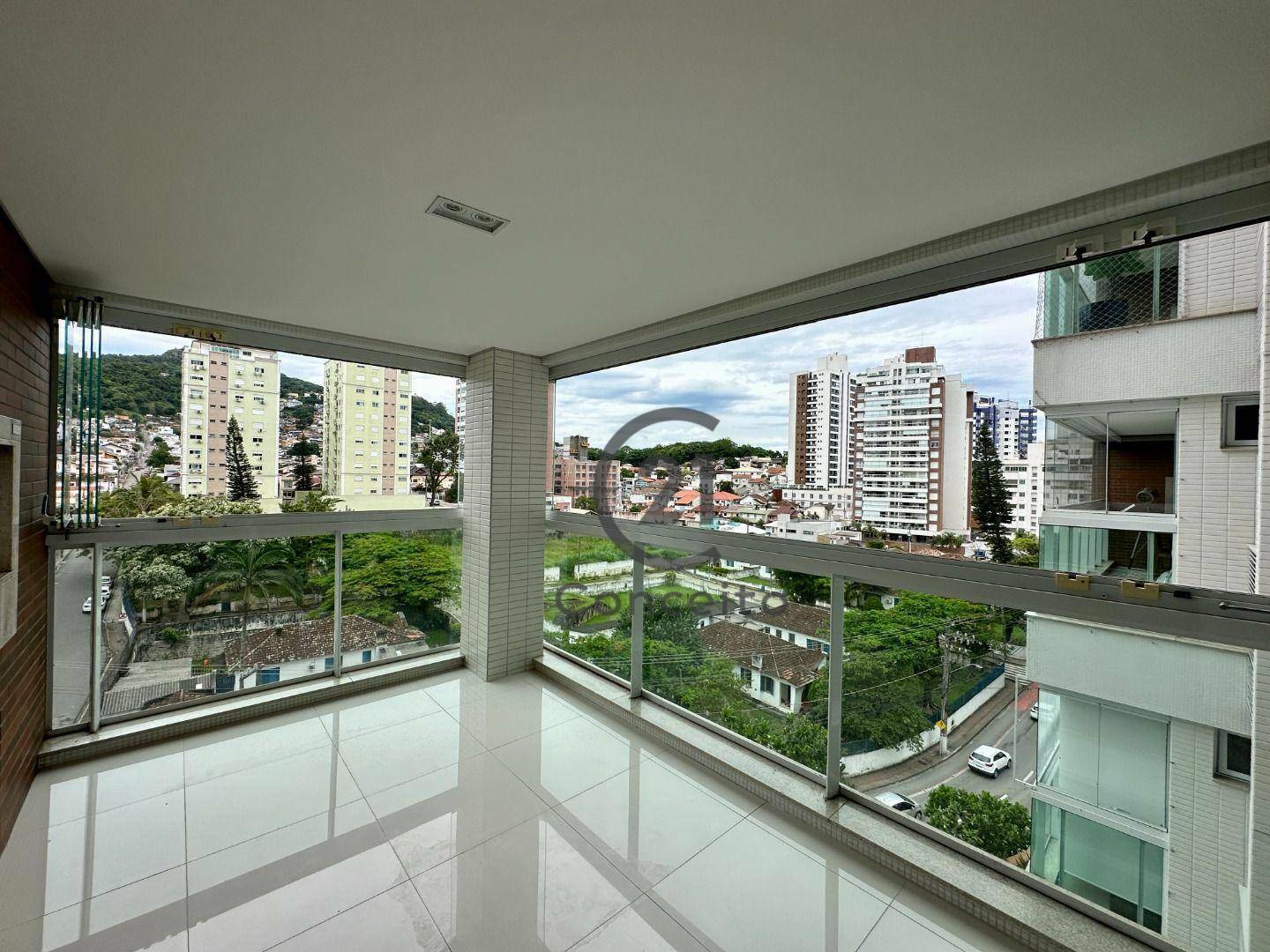 Apartamento à venda com 2 quartos, 108m² - Foto 2