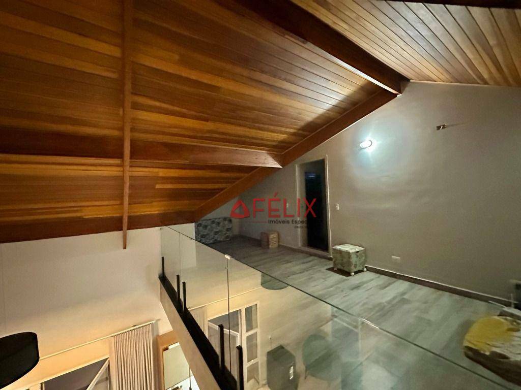 Casa de Condomínio à venda com 3 quartos, 268m² - Foto 33