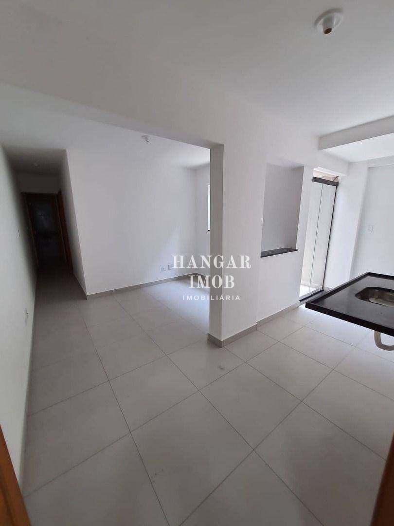 Apartamento à venda com 2 quartos, 38m² - Foto 2