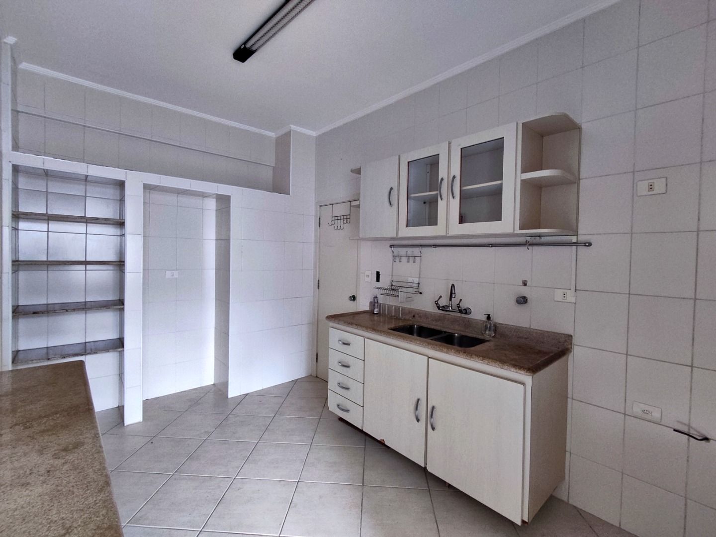 Apartamento à venda com 3 quartos, 120m² - Foto 17